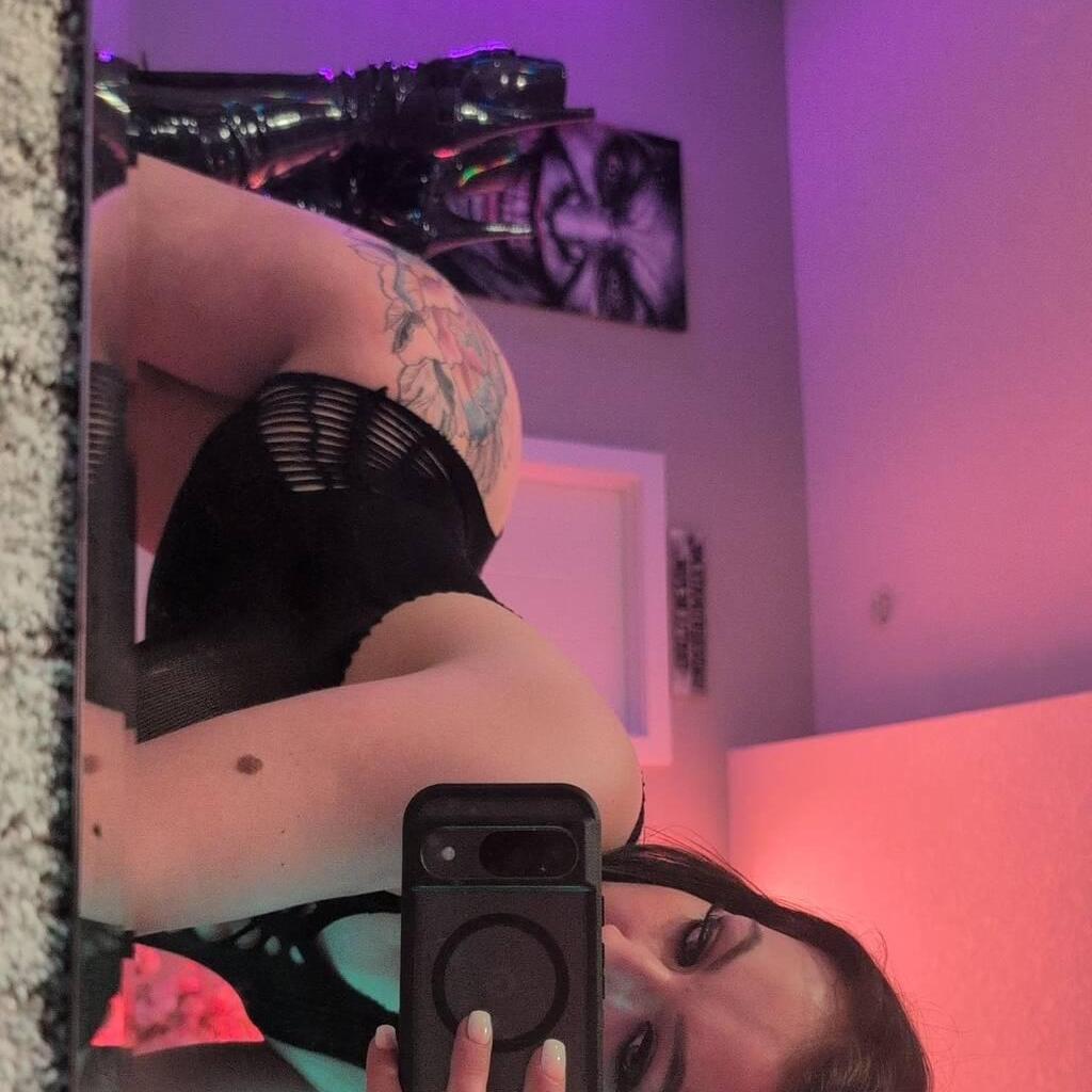 
                        𝐆𝐄𝐌𝐈𝐍𝐈
                     is Female Escorts. | Edmonton | Alberta | Canada | EscortsLiaison