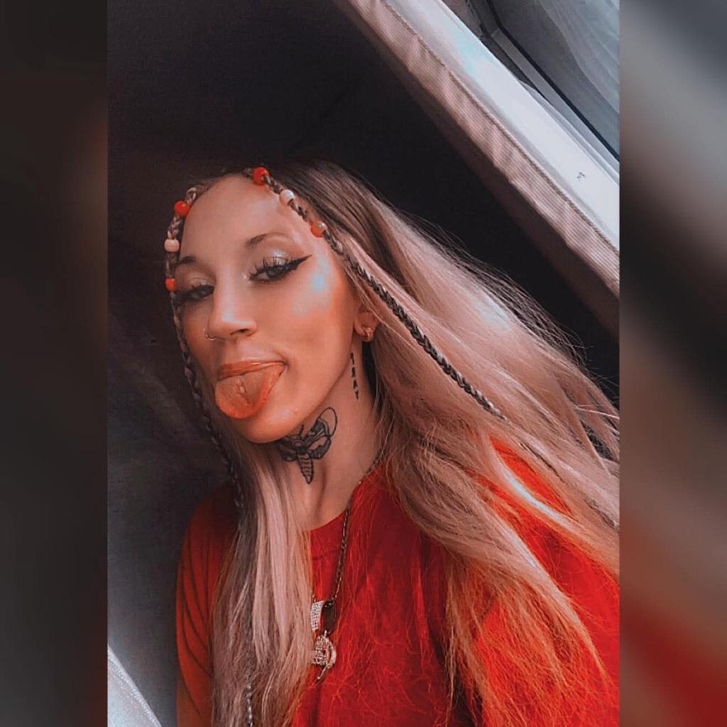  is Female Escorts. | Wichita | Kansas | United States | EscortsLiaison