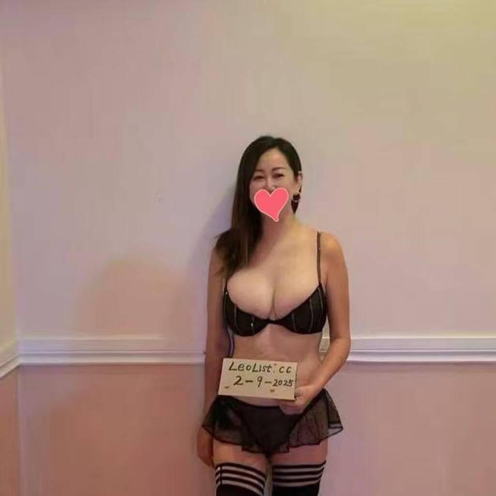 
                        Wendy .403.671.0533
                     is Female Escorts. | Calgary | Alberta | Canada | EscortsLiaison