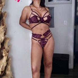  is Female Escorts. | San Fernando Valley | California | United States | EscortsLiaison