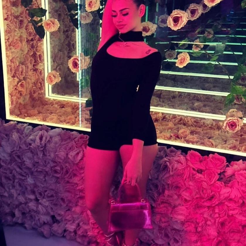  is Female Escorts. | Sierra Vista | Arizona | United States | EscortsLiaison