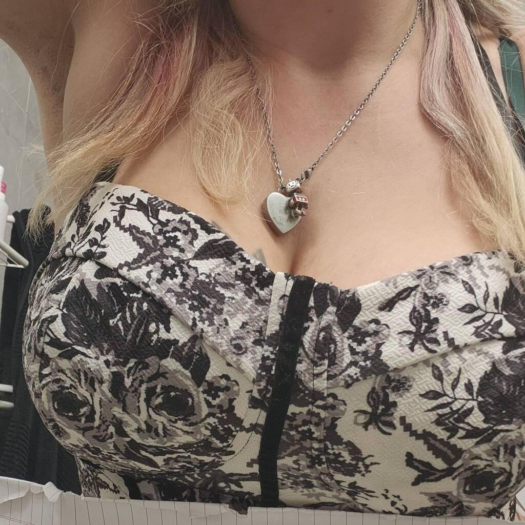 
                        Amanda
                     is Female Escorts. | Kitchener | Ontario | Canada | EscortsLiaison