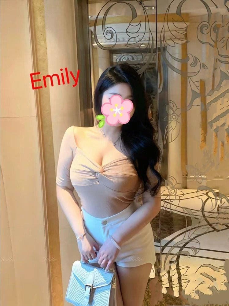 Sweet girls is Female Escorts. | Cairns | Australia | Australia | EscortsLiaison