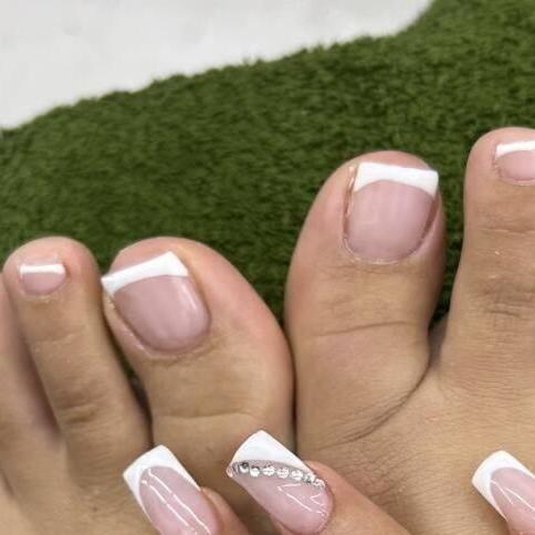 
                        Celesta
                     is Female Escorts. | Victoria | British Columbia | Canada | EscortsLiaison