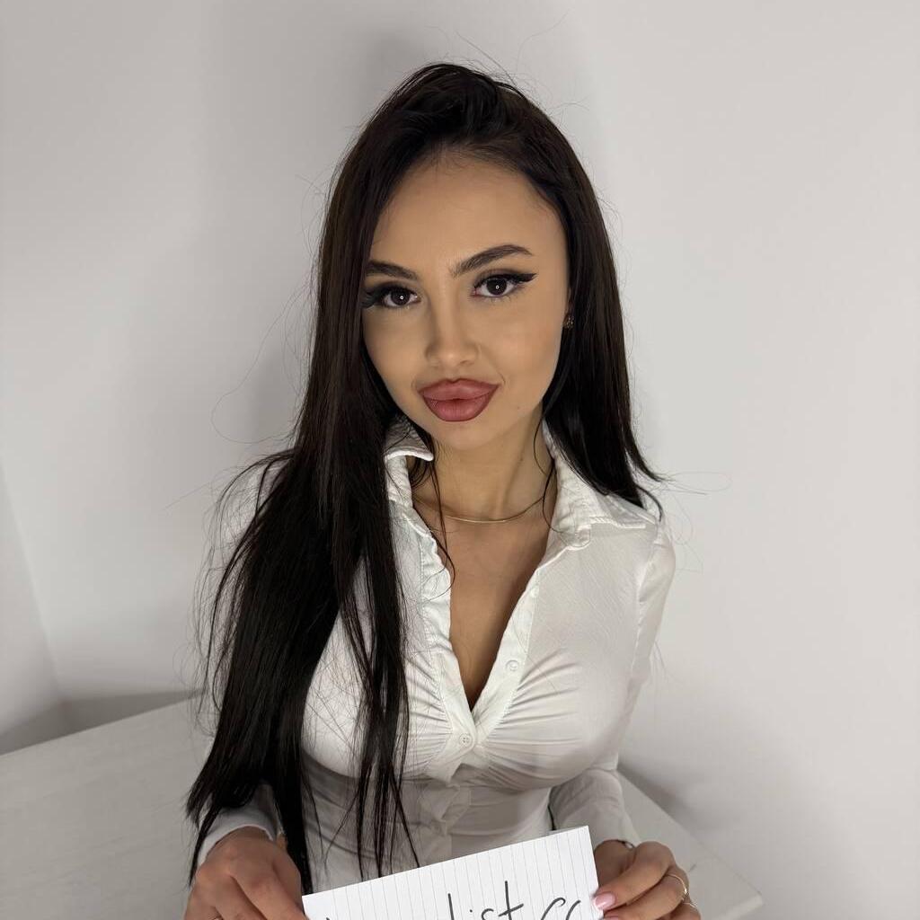 
                        Nikki
                     is Female Escorts. | Niagara | Ontario | Canada | EscortsLiaison
