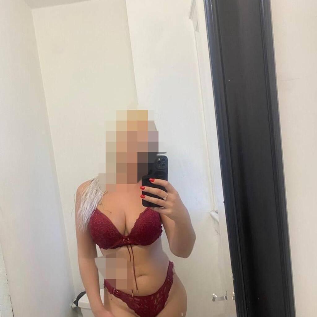 
                        Ana Rita
                     is Female Escorts. | Toronto | Ontario | Canada | EscortsLiaison