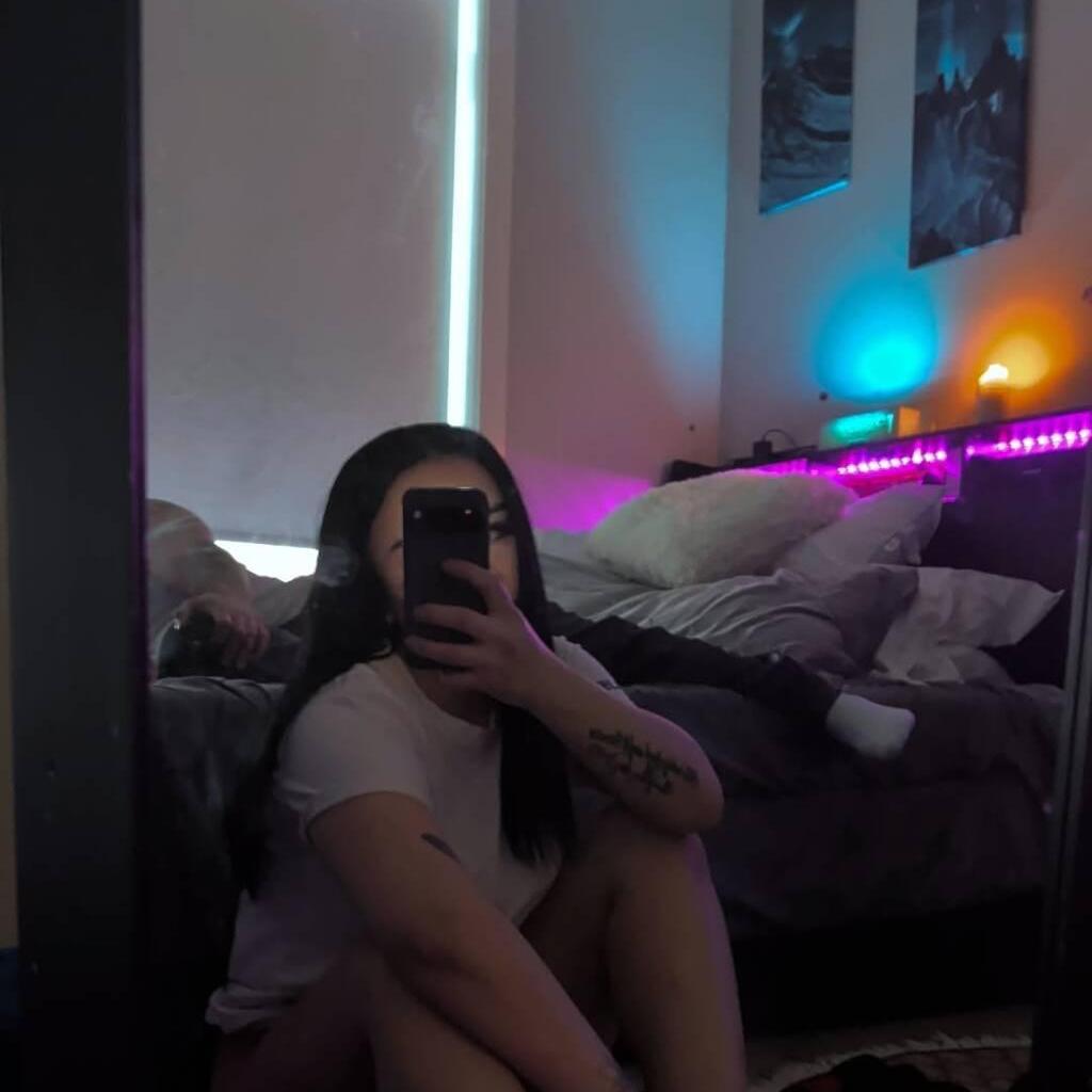 
                        Bella
                     is Female Escorts. | Edmonton | Alberta | Canada | EscortsLiaison