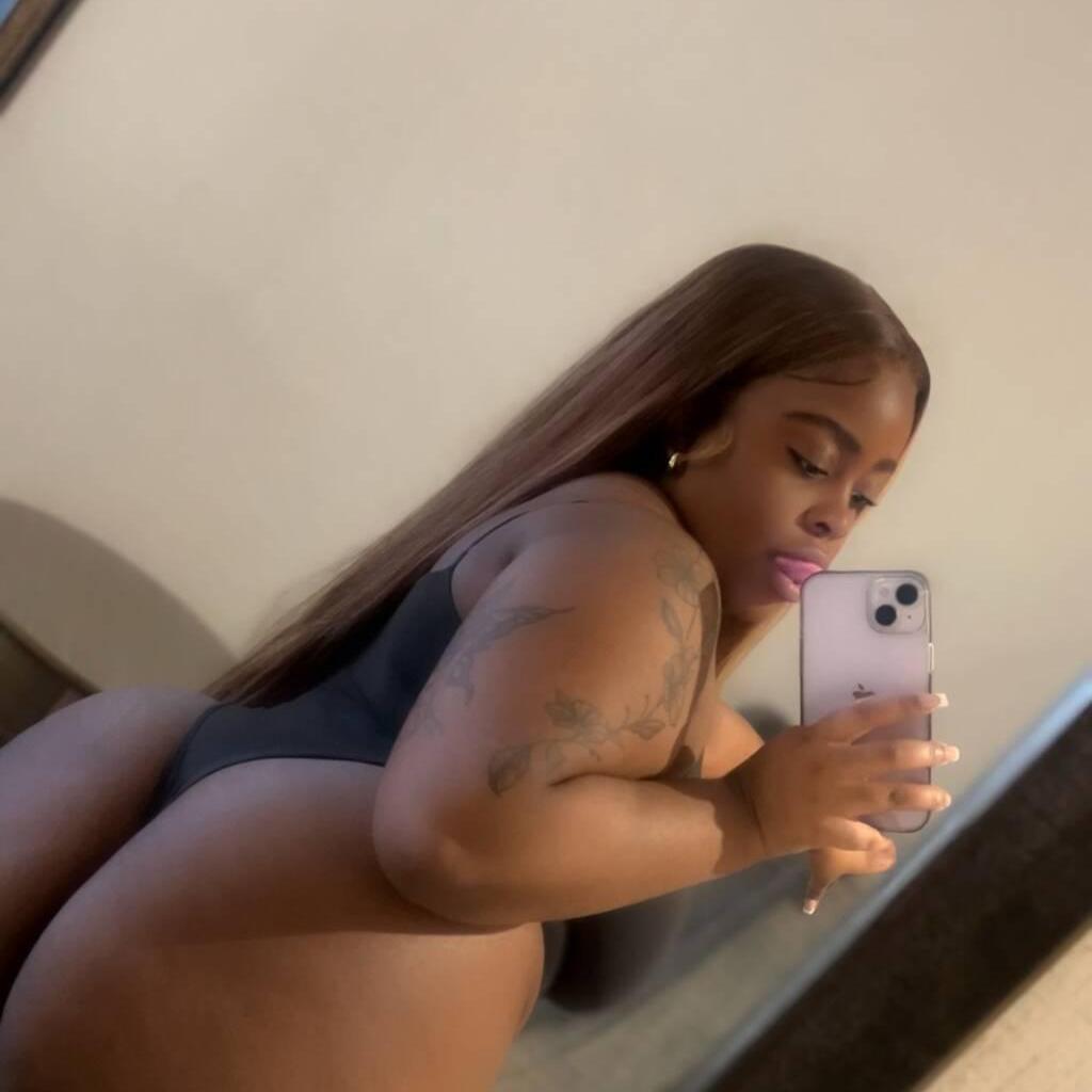 
                        Shanti Stackzz
                     is Female Escorts. | London | Ontario | Canada | EscortsLiaison