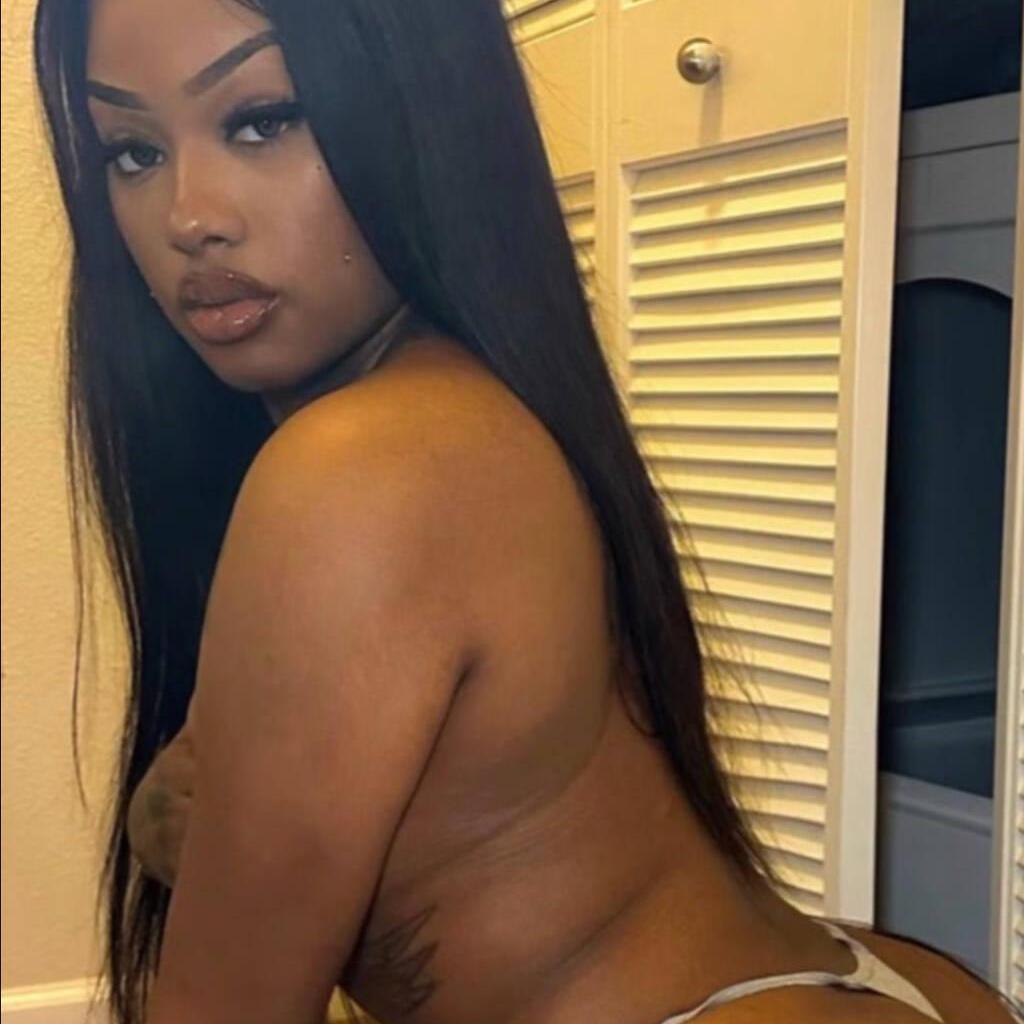 
                        Sasha
                     is Female Escorts. | Edmonton | Alberta | Canada | EscortsLiaison