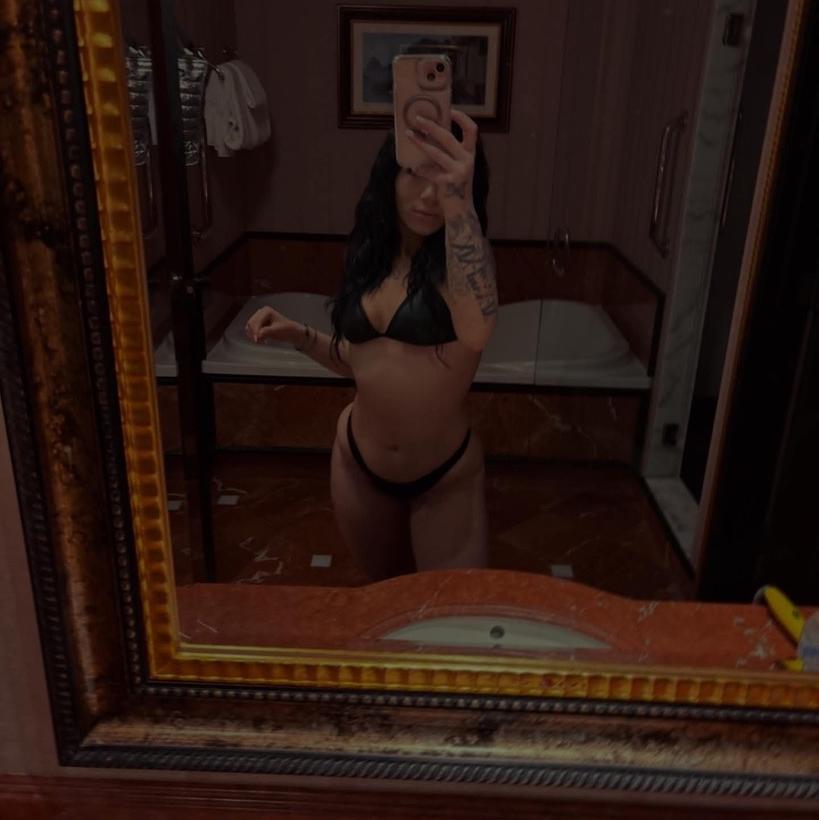  is Female Escorts. | Mendocino | California | United States | EscortsLiaison