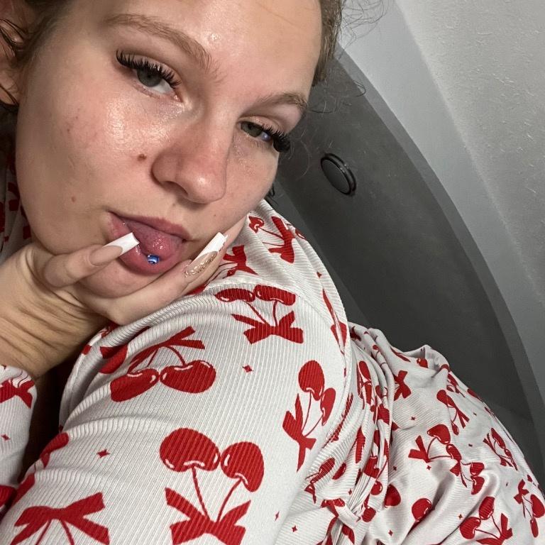  is Female Escorts. | Lake Charles | Louisiana | United States | EscortsLiaison