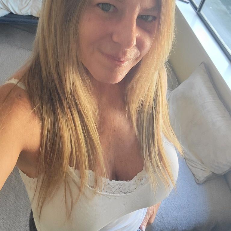  is Female Escorts. | Santa Cruz | California | United States | EscortsLiaison