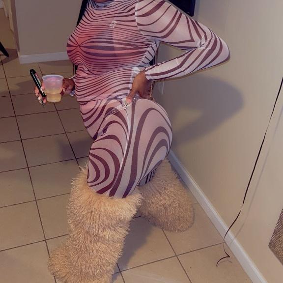  is Female Escorts. | Detroit | Michigan | United States | EscortsLiaison