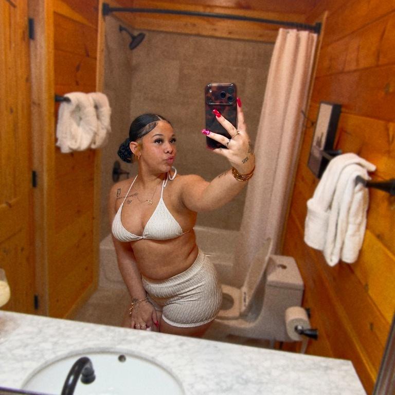  is Female Escorts. | Chambersburg | Pennsylvania | United States | EscortsLiaison