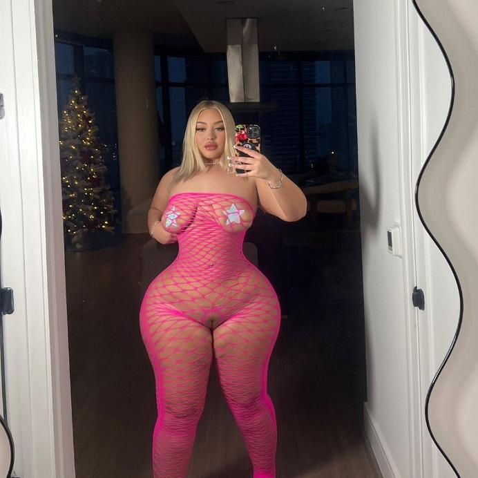  is Female Escorts. | San Fernando Valley | California | United States | EscortsLiaison