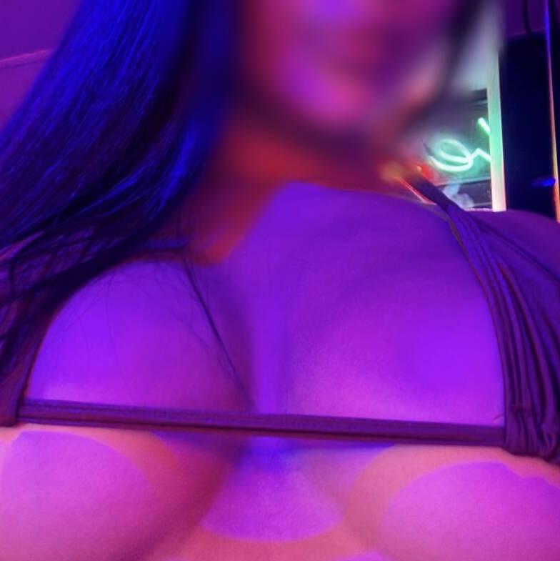 
                        Diana
                     is Female Escorts. | Calgary | Alberta | Canada | EscortsLiaison