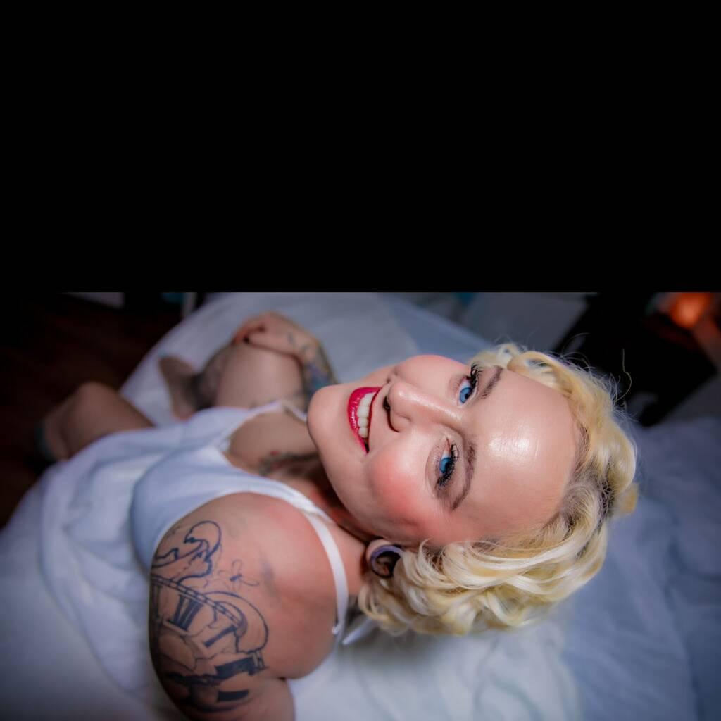 
                        Octavia Jones
                     is Female Escorts. | Calgary | Alberta | Canada | EscortsLiaison