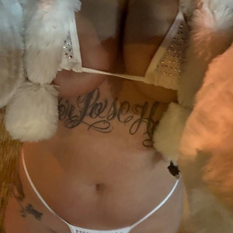  is Female Escorts. | Palm Springs | California | United States | EscortsLiaison