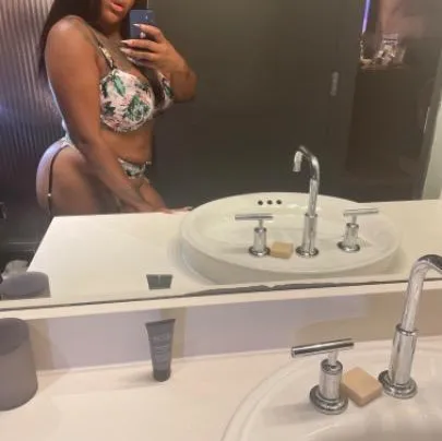  is Female Escorts. | Milwaukee | Wisconsin | United States | EscortsLiaison