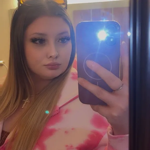  is Female Escorts. | Quad Cities | Iowa | United States | EscortsLiaison