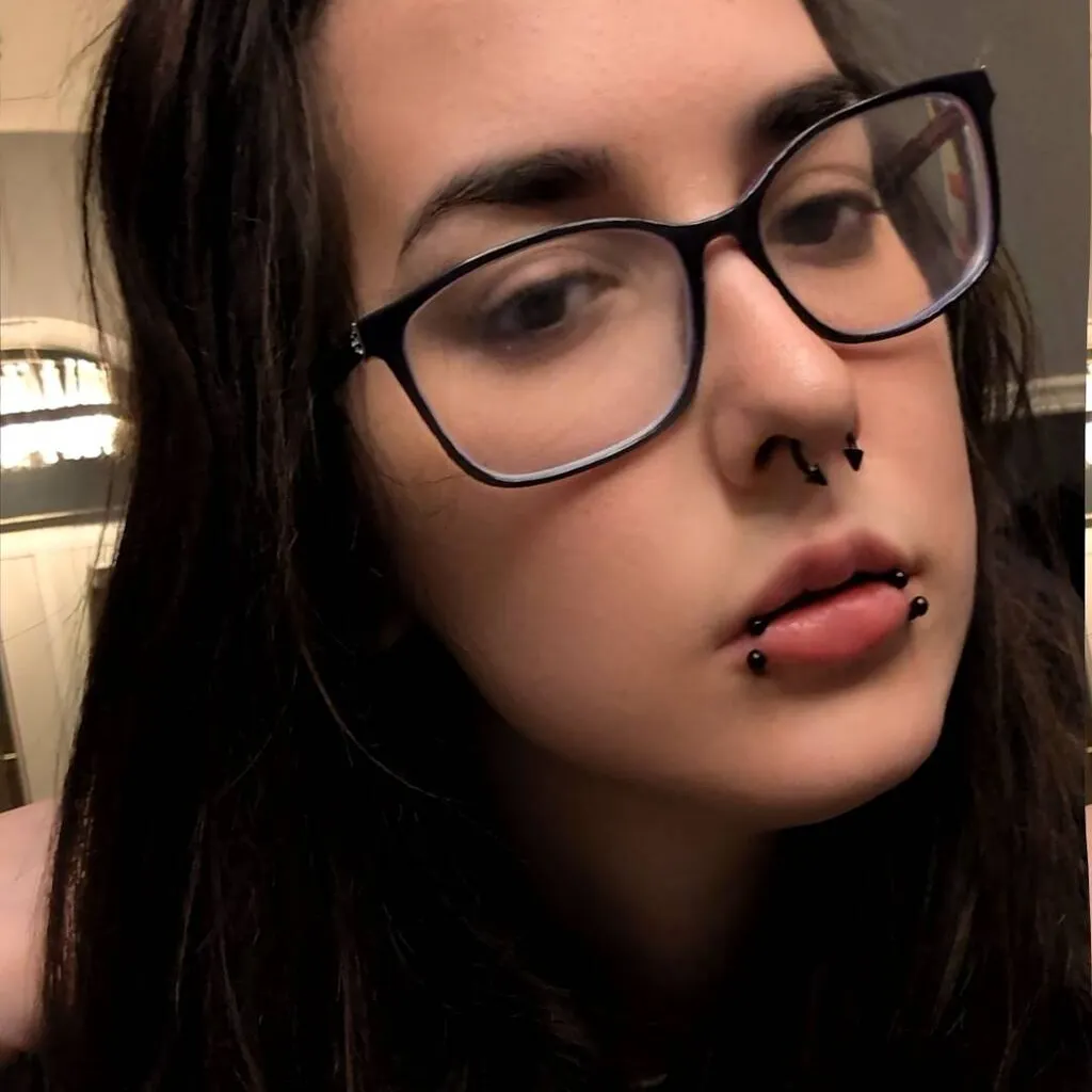 
                        Skyehigh
                     is Female Escorts. | Sherbrooke | Quebec | Canada | EscortsLiaison