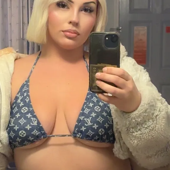  is Female Escorts. | Monterey | California | United States | EscortsLiaison