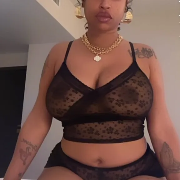  is Female Escorts. | Gadsden | Alabama | United States | EscortsLiaison
