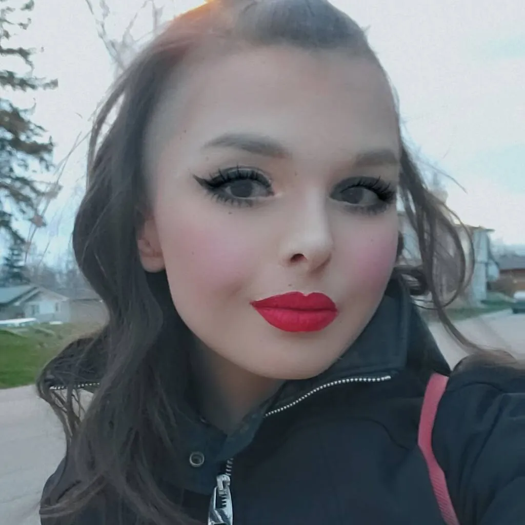 
                        Bree
                     is Female Escorts. | Calgary | Alberta | Canada | EscortsLiaison
