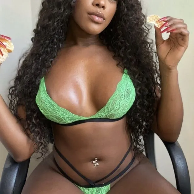  is Female Escorts. | Lincoln | Nebraska | United States | EscortsLiaison