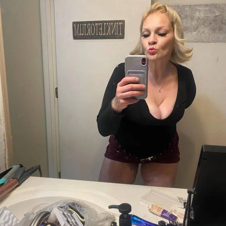  is Female Escorts. | Manchester | New Hampshire | United States | EscortsLiaison