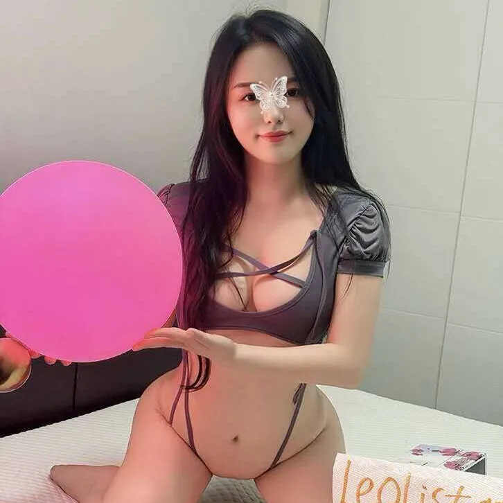 
                        Emma
                     is Female Escorts. | belleville | Ontario | Canada | EscortsLiaison
