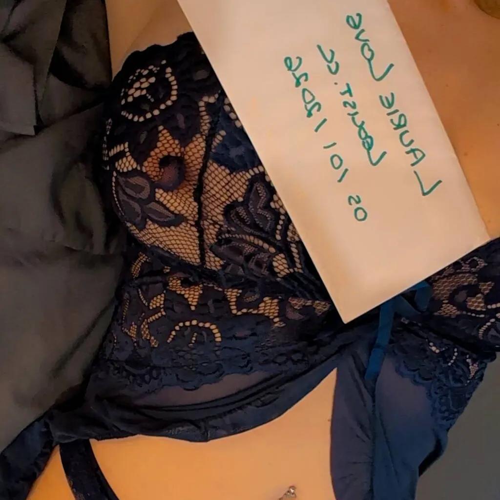 
                        Laurie
                     is Female Escorts. | Kitchener | Ontario | Canada | EscortsLiaison