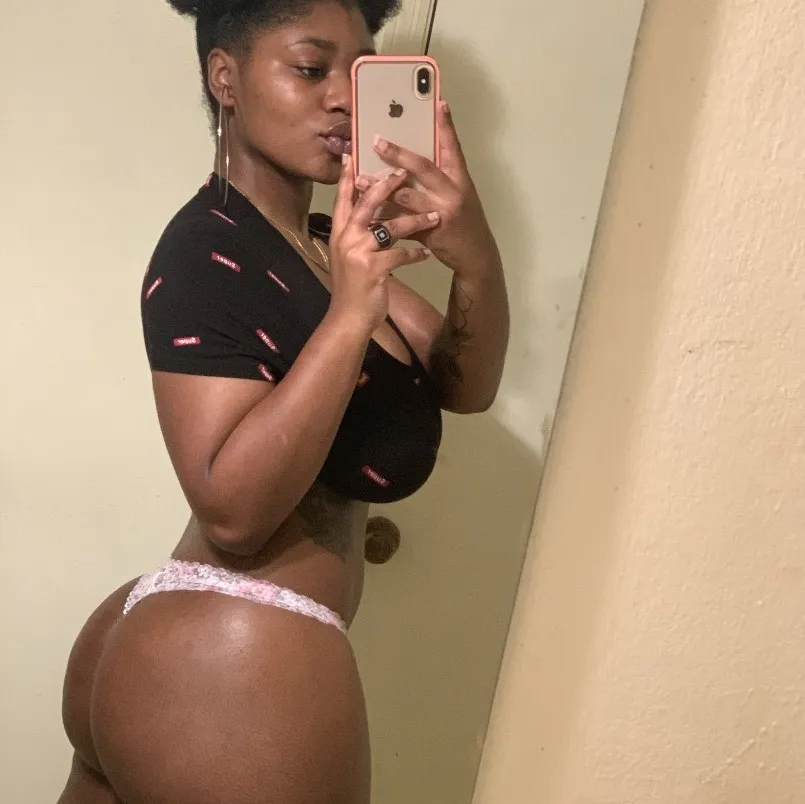  is Female Escorts. | Gadsden | Alabama | United States | EscortsLiaison