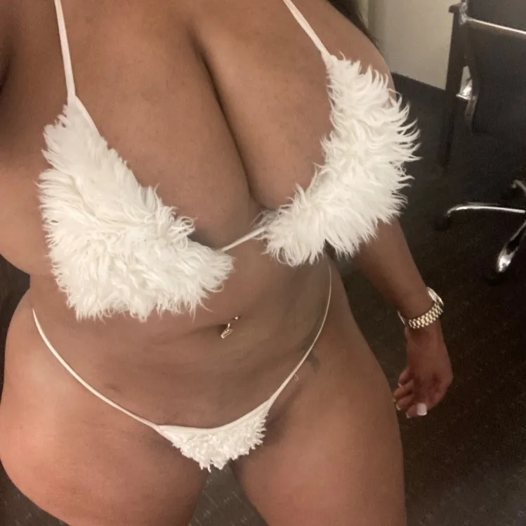  is Female Escorts. | Palm Springs | California | United States | EscortsLiaison