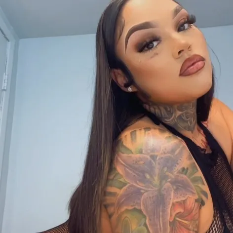  is Female Escorts. | Muskegon | Michigan | United States | EscortsLiaison