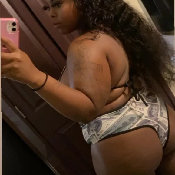  is Female Escorts. | Quad Cities | Iowa | United States | EscortsLiaison