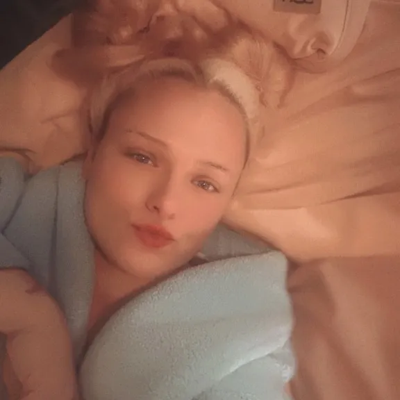  is Female Escorts. | Kokomo | Indiana | United States | EscortsLiaison