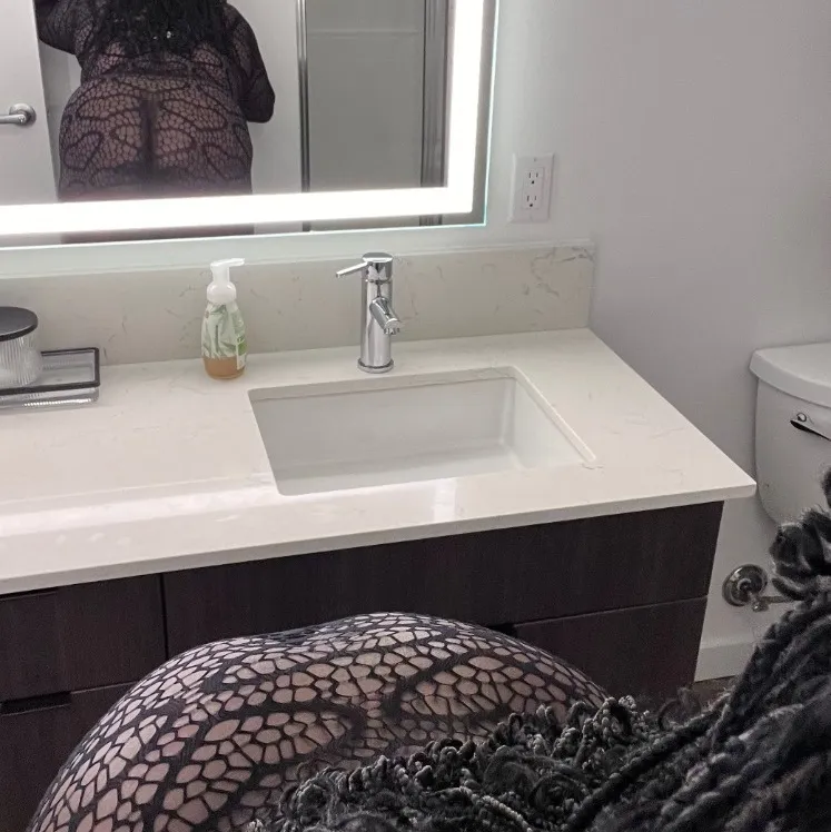  is Female Escorts. | Everett | Washington | United States | EscortsLiaison