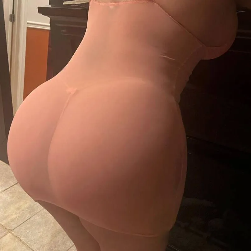 
                        Yailin
                     is Female Escorts. | Quebec City | Quebec | Canada | EscortsLiaison