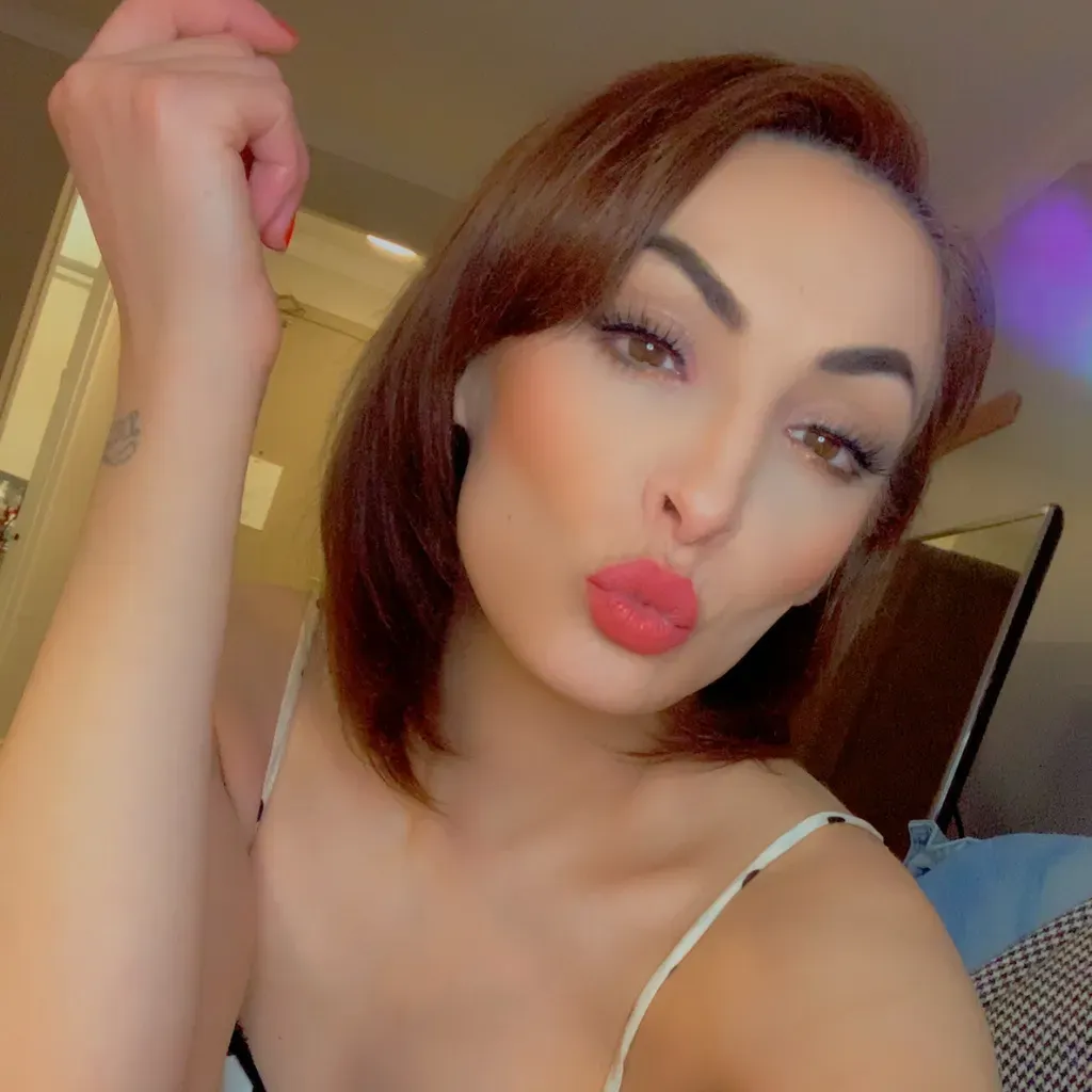 
                        Nazanin
                     is Female Escorts. | Toronto | Ontario | Canada | EscortsLiaison