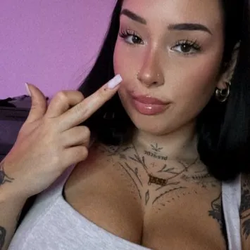  is Female Escorts. | Chicago Falls | Illinois | United States | EscortsLiaison